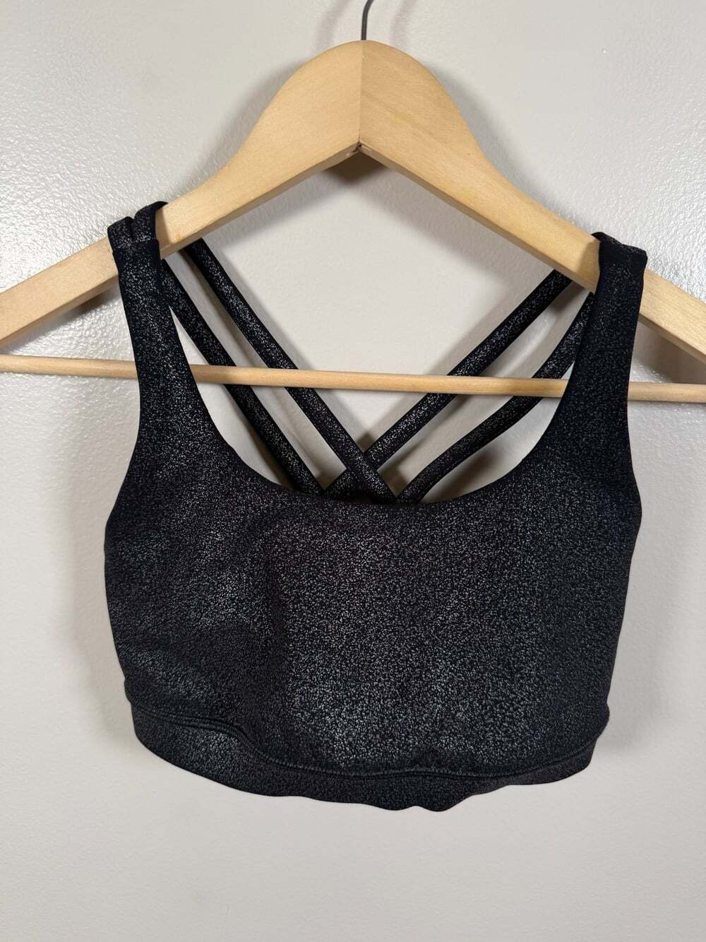 Lululemon Energy Bra Size 4 Luminosity Foil Black Metallic Glitter Strappy Yoga